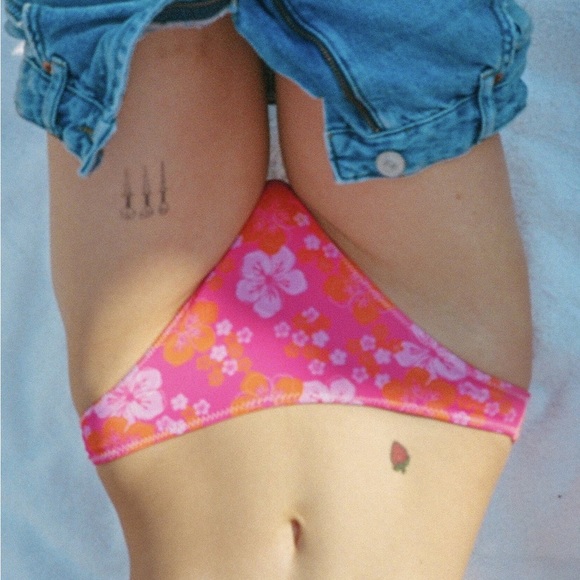 Cool Is A Construct Bikini Set with Skirt - Picture 4 of 5